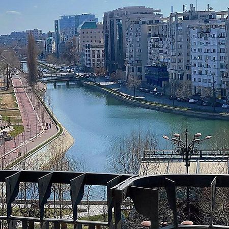 Unirii Lake Tribunal Bukares Bagian luar foto