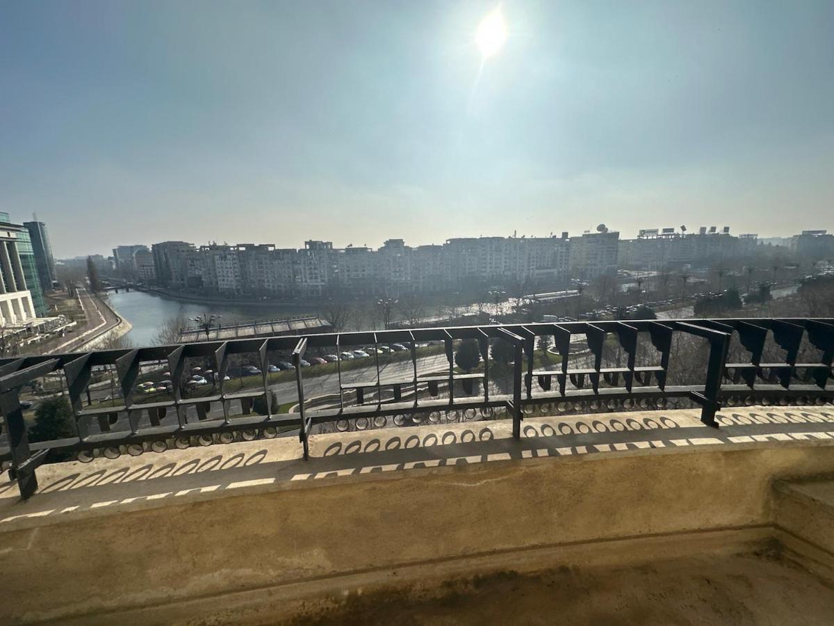 Unirii Lake Tribunal Bukares Bagian luar foto