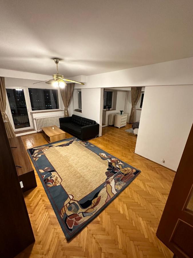 Unirii Lake Tribunal Bukares Bagian luar foto