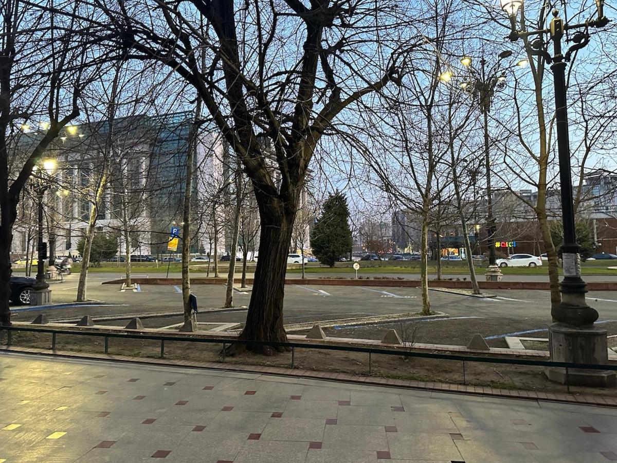 Unirii Lake Tribunal Bukares Bagian luar foto