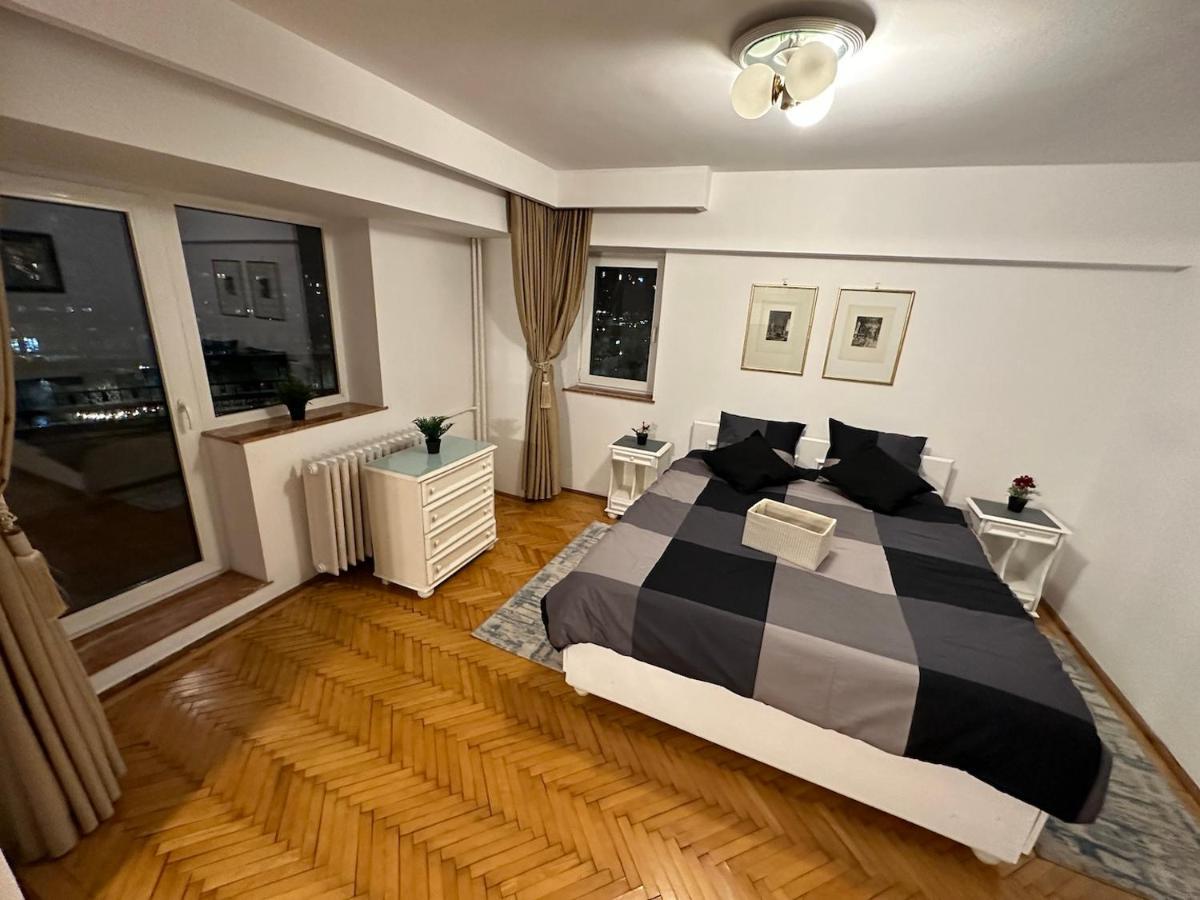 Unirii Lake Tribunal Bukares Bagian luar foto