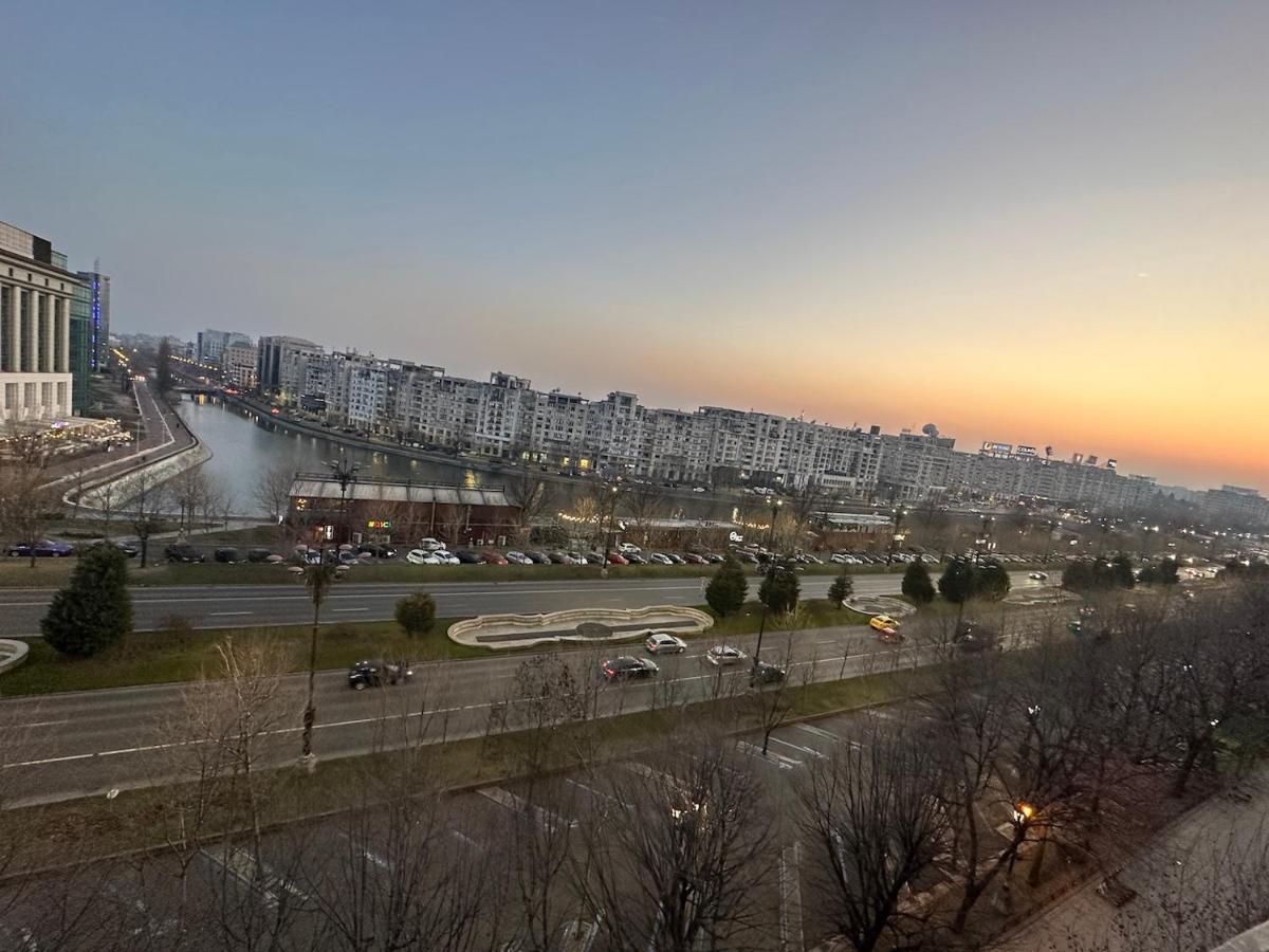 Unirii Lake Tribunal Bukares Bagian luar foto