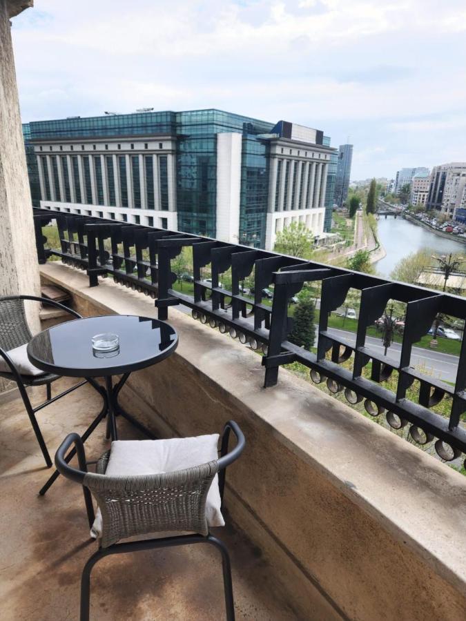 Unirii Lake Tribunal Bukares Bagian luar foto